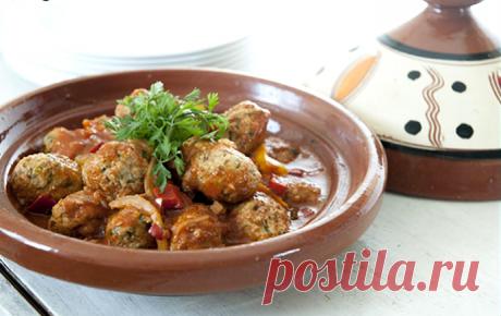 Рыбные фрикадельки с соусом
Рецепт приготовления вкуснейших рыбных фрикаделек из сортов белых рыб с вкусным соусом из болгарского перца, сельдерея и чеснока.