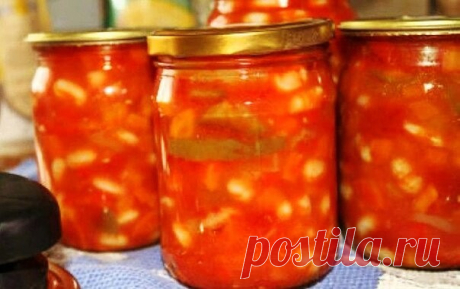 Вкусный  с фасолью

Для приготовления понадобится:

• помидоры - 3 кг.;
• болгарский сладкий перец - 1 кг.;
• морковь - 1 кг.;
• репчатый лук - 1 кг.;
• сухая фасоль - 3 стакана;
• сахар - 1,5 стакана;
• соль - 2 ст.л.;
• растительное масло - 1,5 стакана;
• 70% уксус (эссенция) - 2 ч.л. 

Данное количество рассчитано на 5 литров готового продукта.

Приготовление:

1. Помидоры пропустить через мясорубку.
2. Болгарский перец, морковь, лук порезать кубиками или полосками (мне...