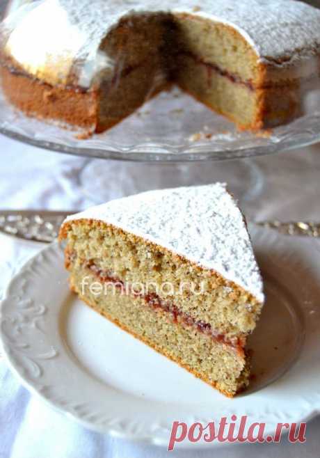 Невероятно вкусный итальянский пирог из гречневой муки с джемом из красной смородины