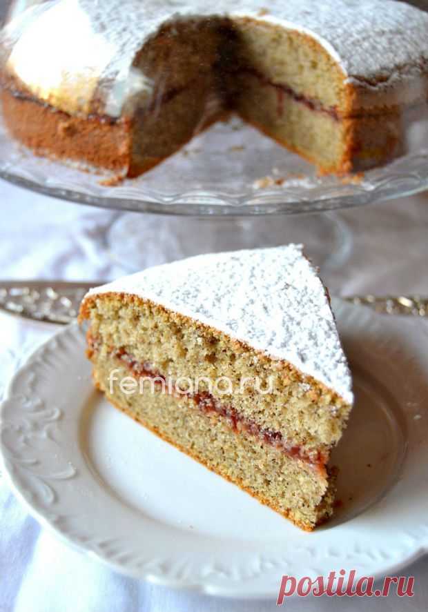 Невероятно вкусный итальянский пирог из гречневой муки с джемом из красной смородины