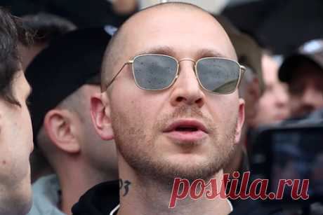 Оксимирон выпустил третий альбом. Российский рэпер Оксимирон (Oxxxymiron, настоящее имя — Мирон Федоров) выпустил третий студийный альбом, получивший название «Красота и уродство». Пластинка появилась на музыкальных стриминговых сервисах в среду, 1 декабря. В альбом вошли 22 трека. Полный плейлист Оксимирон опубликовал в Twitter.