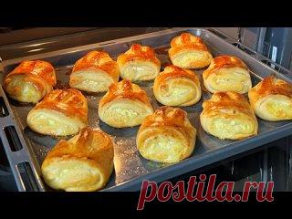 Вкуснятина к чаю Покорила всех Проще Простого Вместо Пирожков Пирогов из простых доступных продуктов Ингредиенты:тёплое молоко - 1 стакан - 250 млсахар - 3 ст л -60 гдрожжи - 1 ч л с горкой- 6 г2 яйцарастопленное сливочное масло - 100 млмука - 500 - 520 гсоль - 0,5 ч лНачинка:творог - 250 гсахар - 3 ст. л -60 гванилин1 желток