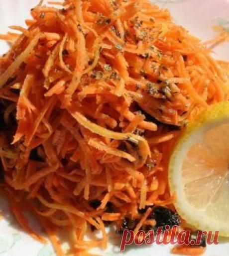 Салат морковный с черносливом и курагой