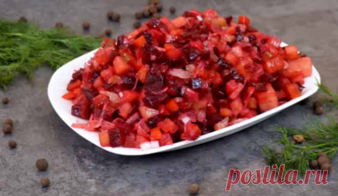 Почему в советских столовых винегрет был вкуснее? Эта заправка заставит полюбить винегрет даже тех, кто его терпеть не может. Статья автора «Готовим с Калниной Натальей» в Дзене ✍: Знакомо чувство, когда готовишь классический винегрет, а на выходе получается просто «салат из вареных овощей?