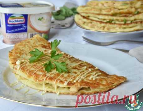 Сырная курица в кабачковых блинчиках.