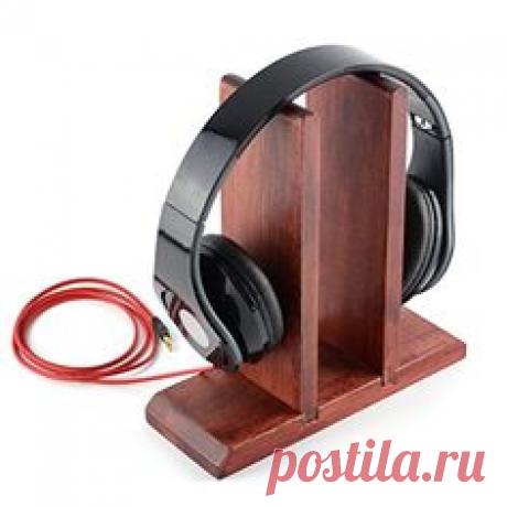 Red Wooden Headphones Stand / Wood Headset Holder / Desk Display Hanger, Fit Audio-Technica, Bose, AKG, Beats Studio, Solo, Wireless, Pro, Panasonic, Sony, Sennheiser, Parrot Zik, Logitech DJ, Professional Gaming Headset and Many Earphones Geekria https://www.amazon.com/dp/B00NTUOR20/ref=cm_sw_r_pi_dp_fCCJwb181NHXK