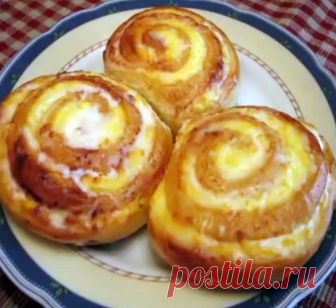 ТВОРОЖНЫЕ ЗАВИТУШКИ в СМЕТАННОЙ ЗАЛИВКЕ Сказать что это вкусно- это ничего не сказать-это просто ФАНТАСТИЧЕСКИ, НЕРЕАЛЬНО ВКУСНО!!!Завитушки получаются такими ВОЛШЕБНО МЯГКИМИ. В доме стоит такой умопомрачительный АРОМАТ!!! Описывать бесполезно, это нужно пробовать!