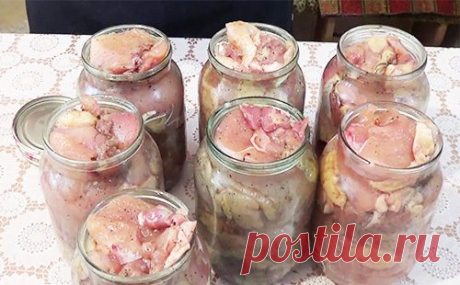 Тушенка из курицы в домашних условиях: рецепты в кастрюле, духовке, автоклаве, мультиварке, приготовление с грибами, черносливом, перловкой