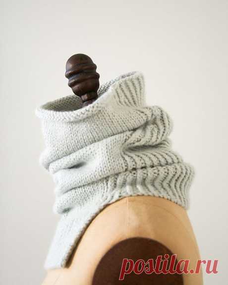 Ravelry: Structured Alpaca Cowl pattern by Purl Soho