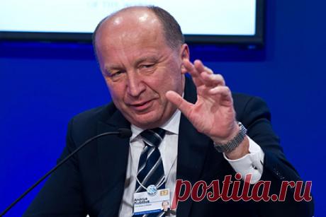 Процесс вступления Украины в ЕС сравнили с восхождением на Эверест. Депутат Европарламента, бывший премьер-министр Литвы Андрюс Кубилюс сравнил процесс вступления Украины в Европейский союз (ЕС) и заявил, что республике следует уделить внимание вопросу экономической интеграции в единый рынок ЕС. После этого, пояснил он, страна приблизится к полноценному членству в Евросоюзе.