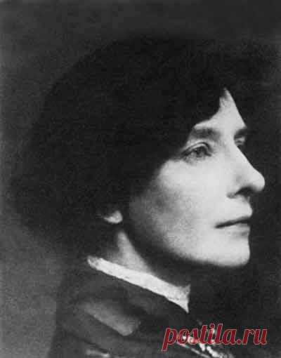 Я не могу покоряться людям.
Можно ли рабства хотеть?
Целую жизнь мы друг друга судим, —
Чтобы затем — умереть.

(Зинаида Гиппиус)