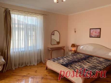 Продам дом на Новом Бугово недалеко от моря в Черноморске!
Предлагаемый к продаже дом в жилом массиве Новое Бугово на 10-ти сотках земли, правильной формы