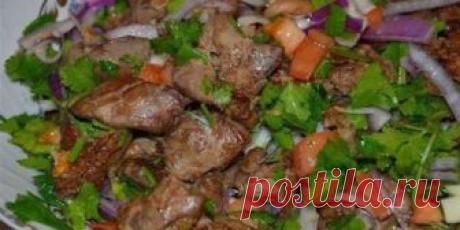 Печень по-грузински. Сочное и вкусное блюдо! Это блюдо можно делать и из куриной, и из говяжьей печени. С куриной печени блюдо будет нежнее. В Грузии нежную куриную печень готовят по особому рецепту. Это блюдо получается очень ароматным, сытным и обладает насыщенным вкусом....