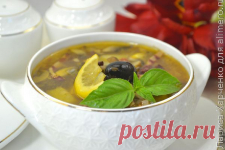 👌 Отличный рецепт солянки с колбасой и грибами за полчаса, рецепты с фото Солянка с колбасой и грибами получается очень густой, сытной и наваристой! А поскольку люблю я это вкусное блюдо очень сильно, то и готовить практикую вне зависимости от времени го...
