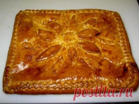 Пирог с фаршем и капустой. Дрожжевой пирог с капустой и фаршем.