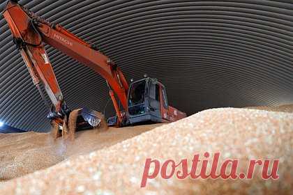 Россия и ООН начали новые переговоры по зерновой сделке. В Женеве начались новые переговоры по зерновой сделке. Замглавы МИД РФ Сергей Вершинин и глава делегации ООН, генеральный секретарь ЮНКТАД Ребека Гринспен «консультируются по реализации Меморандума о взаимопонимании между Россией и ООН по продвижению российского продовольствия и удобрений на мировые рынки».