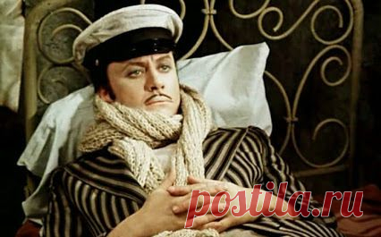 ГЕНИАЛЬНОЕ РАССУЖДЕНИЕ ОСТАПА О СЧАСТЬЕ *"Двенадцать стульев" ИЛЬЯ ИЛЬФ И ЕВГЕНИЙ ПЕТРОВ Остап Бендер, «великий комбинатор», знавший «четыреста сравнительно честных способов отъёма денег», также не чужд радостям простого человеческого счастья. Он умён