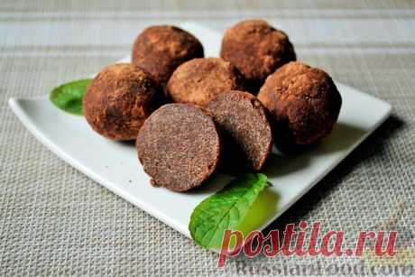 Конфеты из манной крупы с какао напоминают по вкусу пирожное "Картошка"