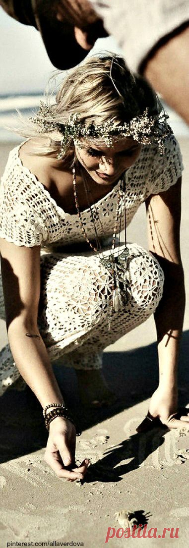 Найдено на сайте stylemepretty.com.