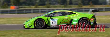 Картинки гонки на машинах (38 фото) ⭐ Забавник