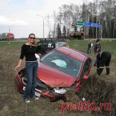 Курьезные аварии не заканчиваются