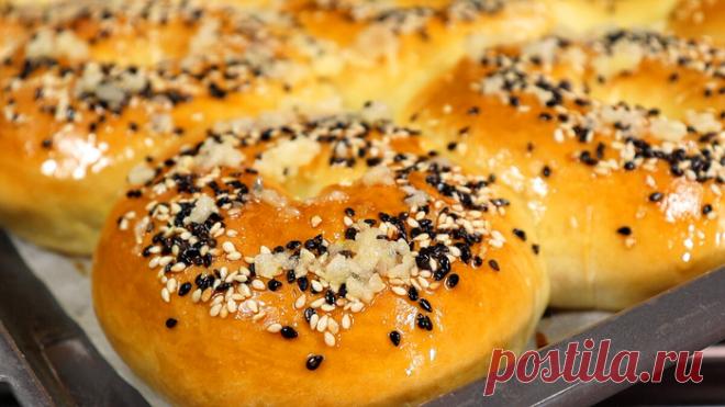 🌸 Идеальные чесночные булочки к первым блюдам, а особенно к борщу: мягкие, воздушные даже на третий день