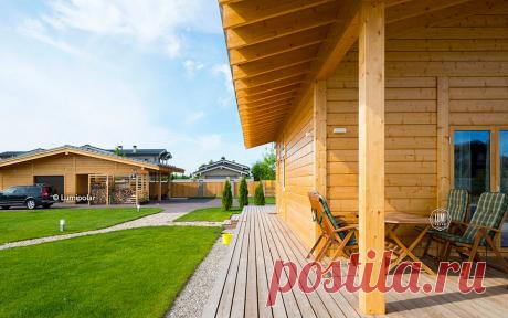 Небольшая терраса, где можно расположиться летом: tерраса в . автор – lumi polar | homify