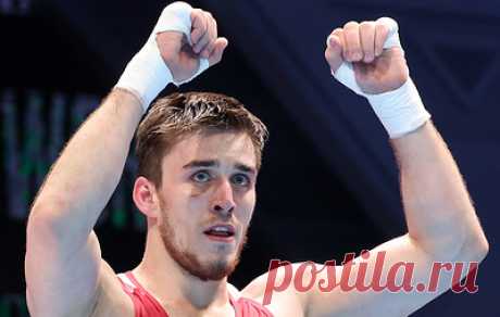 Боксеры Атаев и Гаджимагомедов вышли в финал чемпионата мира. Всеволод Шумков, Дмитрий Двали и Эдмонд Худоян проиграли свои полуфинальные поединки и завоевали бронзовые медали