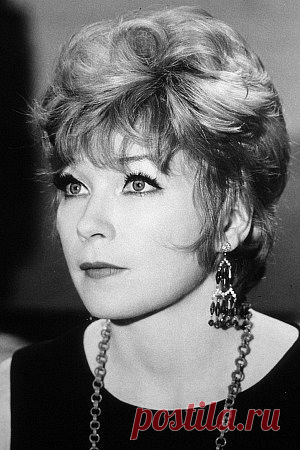 Ширли МакЛейн (Shirley MacLaine)
- 24 апреля, 1934