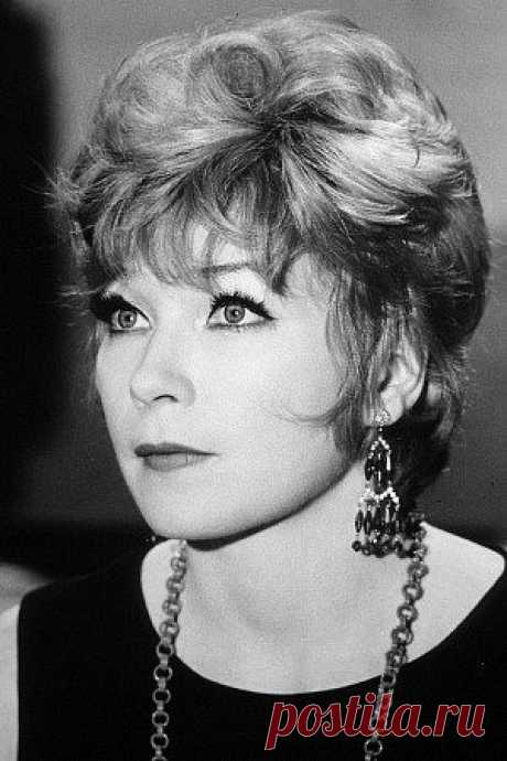 Ширли МакЛейн (Shirley MacLaine)
- 24 апреля, 1934
