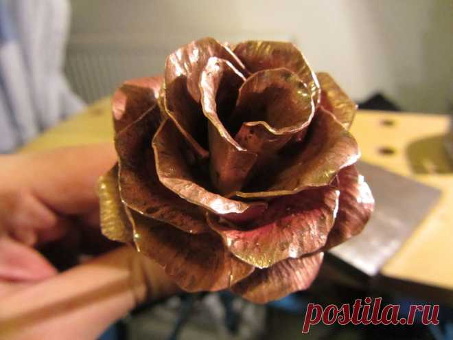 Роза из металла