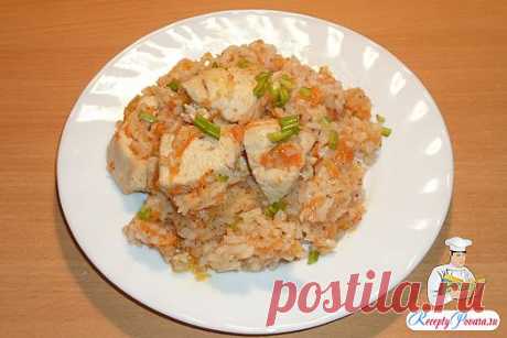 КУРИЦА С РИСОМ ПО-ЕГИПЕТСКИ

Ингредиенты:Ингредиенты:
рис 200 г.
лук 1 шт.
морковка 1 шт.
куриное филе 1 шт.
соль по вкусу
черный молотый перец по вкусу
чеснок 1 зубок
растительное масло для жарки