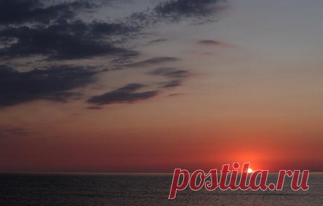 СМИ: обнаруженная на дне Балтийского моря стена была построена более 10 тыс. лет назад. Ее обнаружили в 2021 году на глубине около 21 м в Мекленбургском заливе недалеко от города Рерик, сказано в научном журнале PNAS