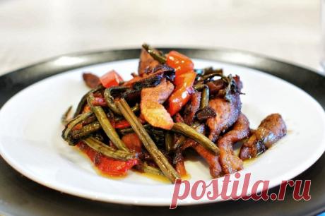 Мясо с папоротником и сладким перцем. Конкурцное. Афтар: Кузьма » Авторские рецепты на Топтухе