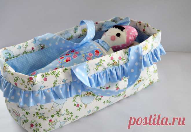 Doll + Toy Carrycot Tutorial | Sew Mama Sew | Outstanding sewing, quilting, and needlework tutorials since 2005.