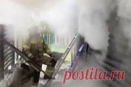 Новогодняя гирлянда лишила россиян дома