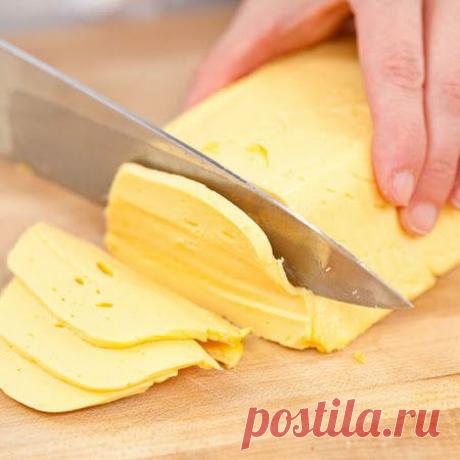 Homemade American Cheese Recipe - Key Ingredient
Ингредиенты
1	столовая ложка воды
1½	чайные ложки порошкового желатина
12	Колби унций сыра, тертого
1	столовая ложка молоко сухое цельное
1	чайная ложка соли
⅛	чайной ложки крема Тартар
½	чашка плюс 2 столовые ложки цельного молока