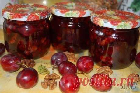 Джем из сливы с грецкими орехами.

Юлия Кондакова

1 кг сливы
Показать полностью…