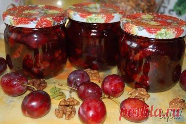 Джем из сливы с грецкими орехами.

Юлия Кондакова

1 кг сливы
Показать полностью…