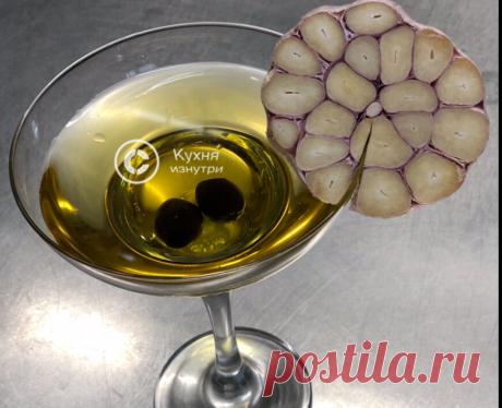 Покажу как повара используют чеснок. Секрет из ресторана как не пачкать руки, нож, доску и тёрку | Кухня изнутри | Яндекс Дзен