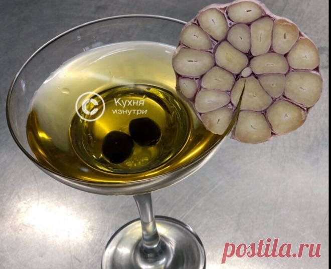 Покажу как повара используют чеснок. Секрет из ресторана как не пачкать руки, нож, доску и тёрку | Кухня изнутри | Яндекс Дзен