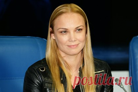 Ведущая «Жди меня» назвала причину ухода из программы. Известная российская актриса Татьяна Арнтгольц назвала причину ухода из программы «Жди меня» на НТВ, которую она вместе с народным артистом России Александром Лазаревым вела пять лет. Ранее Лазарев сообщил, что его коллега покинула проект, так как решила больше времени уделять театру и кино.