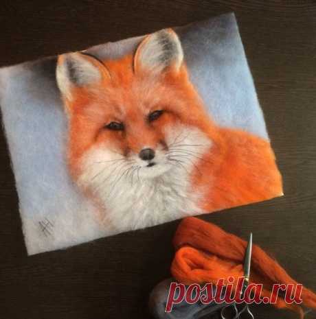 Рыжая лисичка шерстью