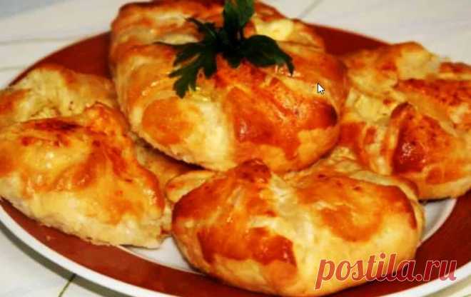 БЛЮДО, НАСТОЯЩИЙ ПРАЗДНИК - СЛОЕНЫЕ МЕШОЧКИ С КУРИЦЕЙ! Впервые я пробовала такие на свадьбе у брата и вот дома уже не раз повторяла, очень нам вкусно