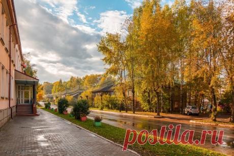 Осень на городских улицах .