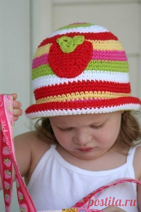Strawberry Rolled Brim Striped Hat Crochet от tiptopapplesauce