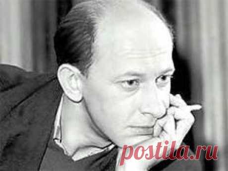 4 марта в 1992 году умер(ла) Евгений Евстигнеев-АРТИСТ