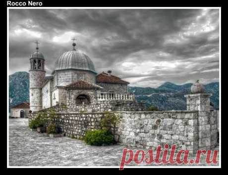 Boka bay-&quot;Our lady of the Rocks&quot;