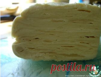 Божественно-нежное и вкусное слоеное тесто без особых усилий Тесто делается легко, а получается божественное - нежное и вкусное. Выход готового теста - 600-700 гр. Маргарин — 200 г Яйцо куриное — 1 шт Вода (сколько войдет до объема 2/3 стакана) Мука пшеничная / Мука (в 1 тесто - 2 стакана; в масляное - 2/3 стакана (стакан - 250 гр)) Соль — 0,5 ч...