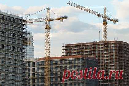 Российским регионам захотели разрешить перерабатывать отходы со стройки. Московская мэрия предложила передать регионам полномочия по обращению с отходами III–V классов опасности, не относящихся к твердым коммунальным отходам. Это стоительный мусор, автопокрышки и отработанное моторное масло, продукты жизнедеятельности домашнего скота и птицы, а также бумага.